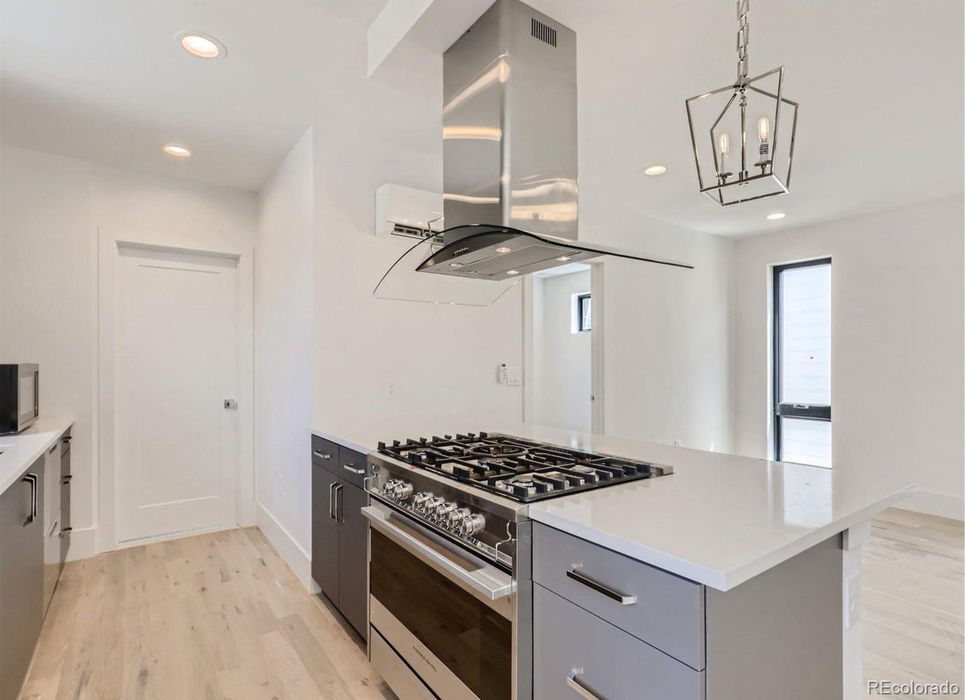 MLS Image #21 for 2637 w 23rd avenue,denver, Colorado