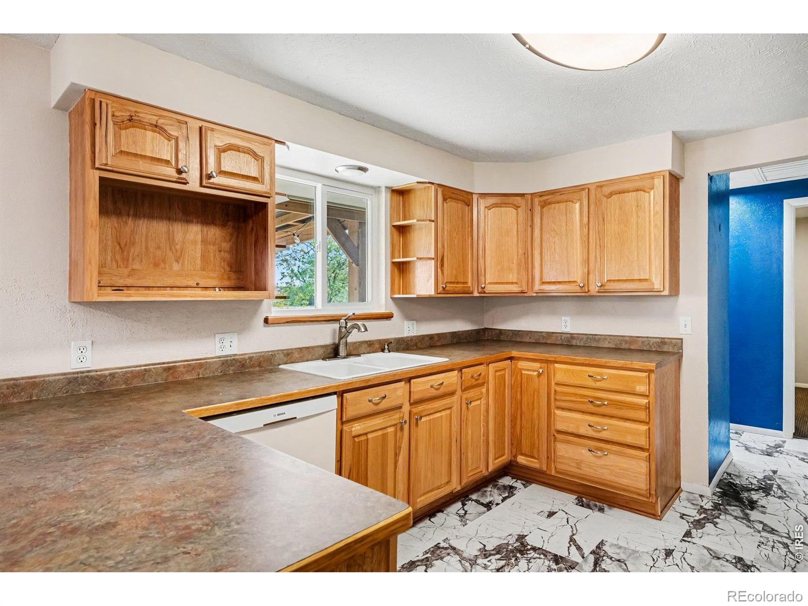 MLS Image #3 for 851  42nd street,loveland, Colorado