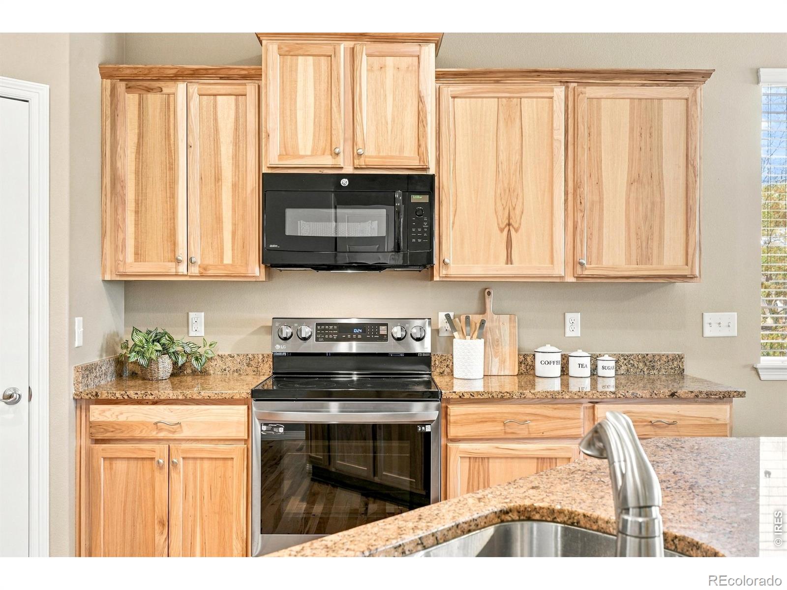 MLS Image #16 for 951  stanley court,erie, Colorado