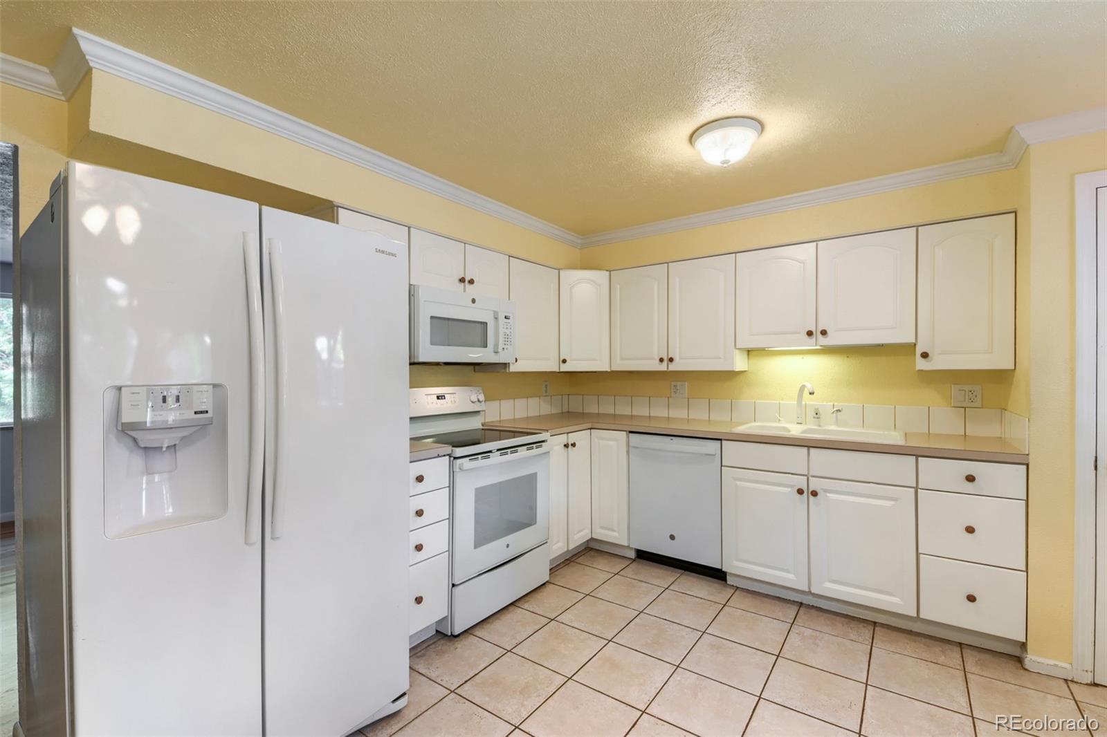 MLS Image #8 for 8427  sheridan court,arvada, Colorado