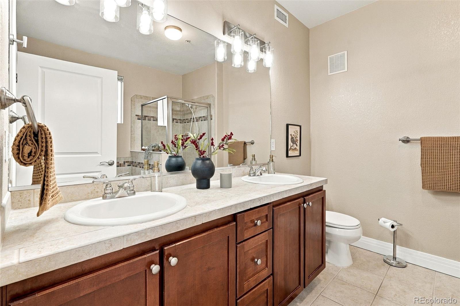 MLS Image #18 for 9079 e panorama circle 418,englewood, Colorado