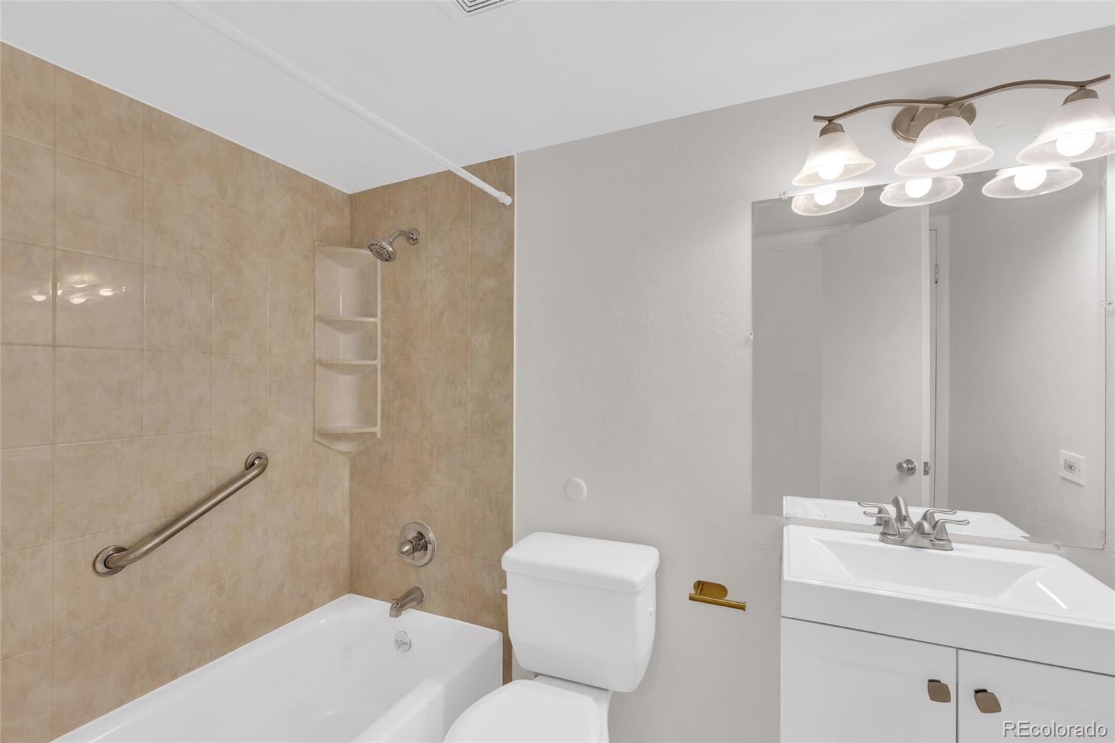 MLS Image #11 for 1366  garfield street 505,denver, Colorado