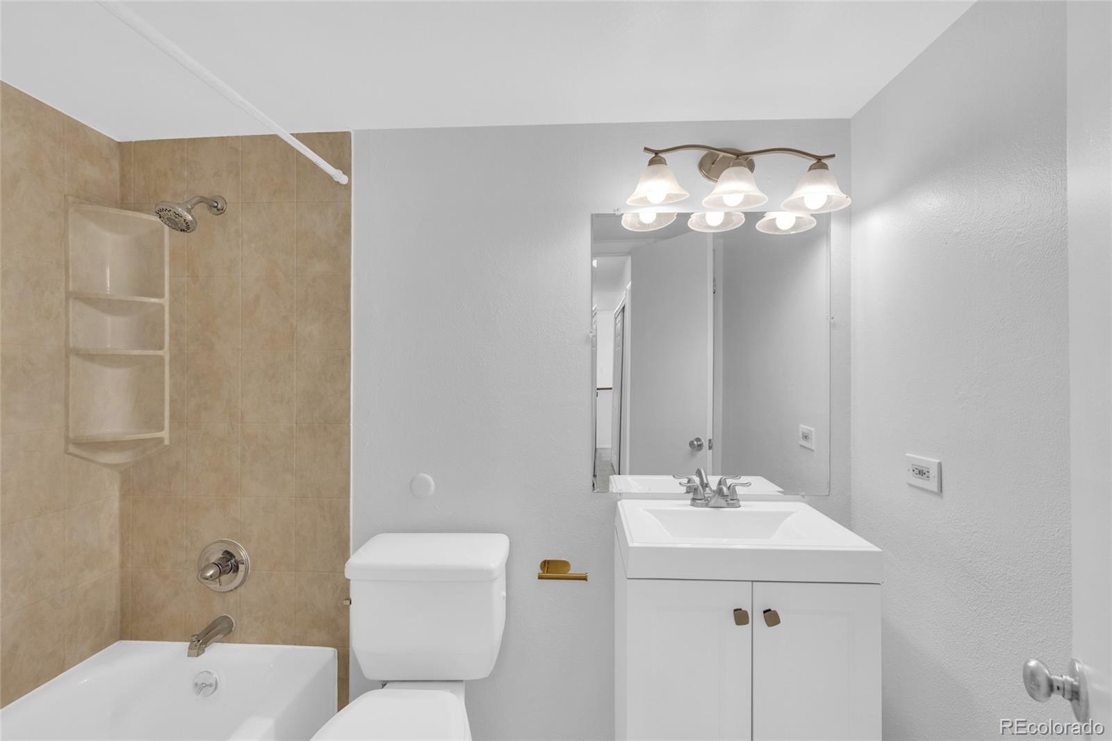 MLS Image #12 for 1366  garfield street 505,denver, Colorado