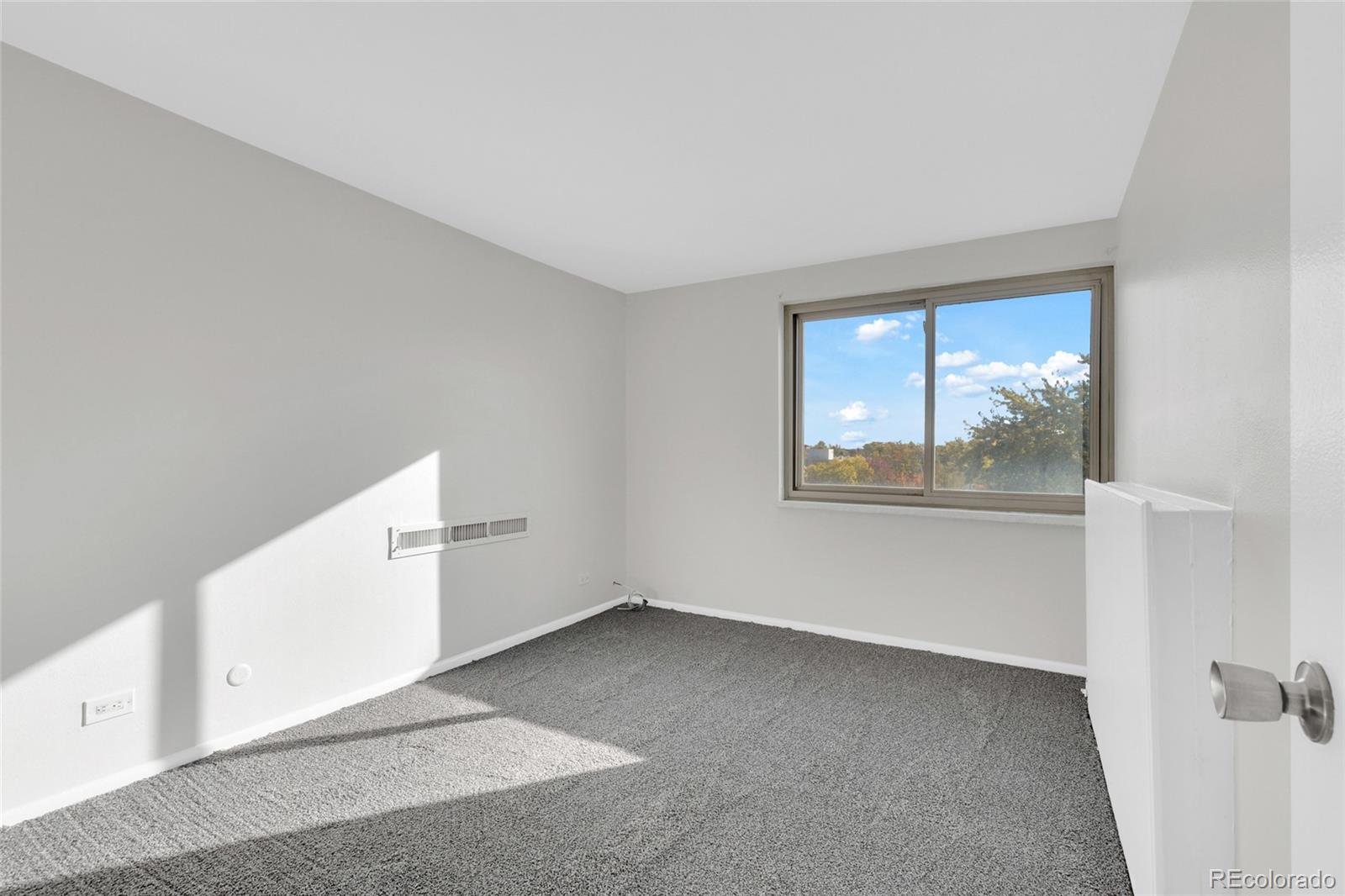 MLS Image #16 for 1366  garfield street 505,denver, Colorado