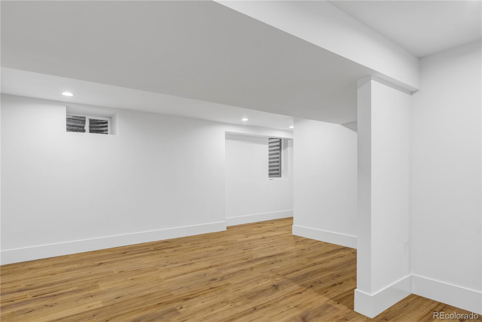 MLS Image #25 for 3645 s poplar street,denver, Colorado