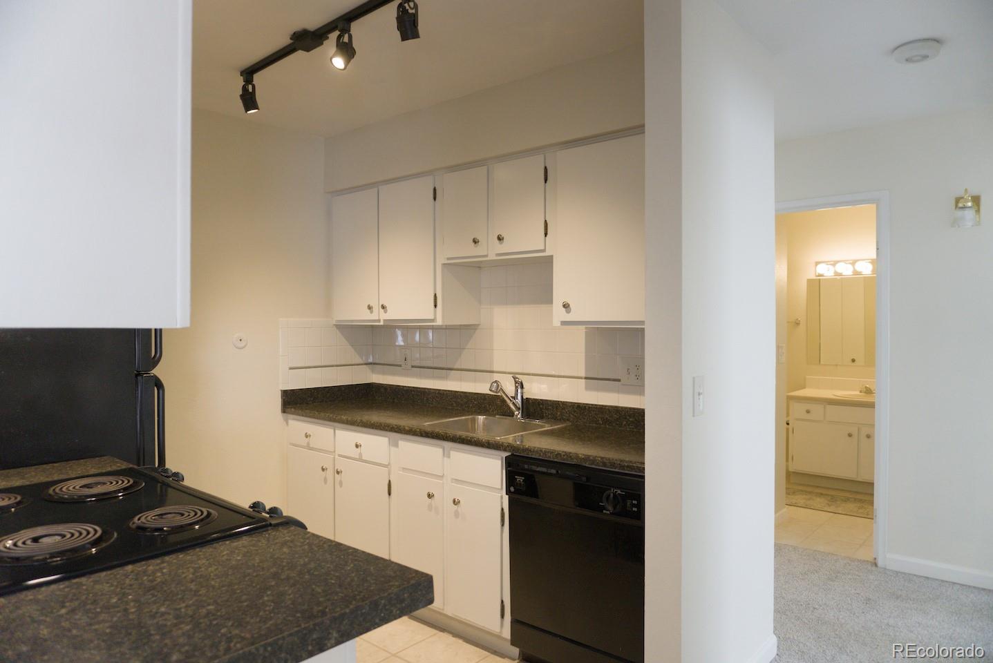 MLS Image #6 for 5995 w hampden avenue,denver, Colorado