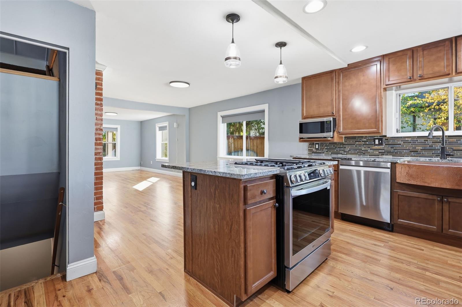 MLS Image #8 for 1865 s downing street,denver, Colorado