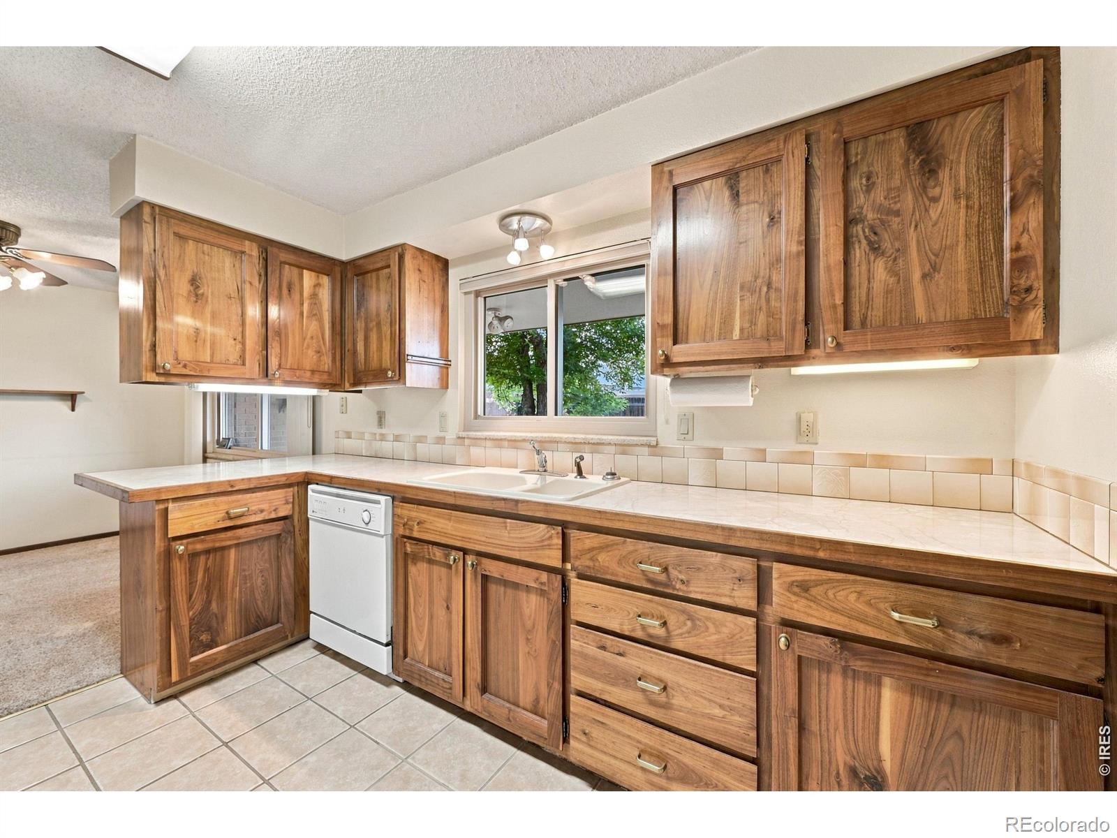MLS Image #11 for 3233  hawthorn drive,loveland, Colorado
