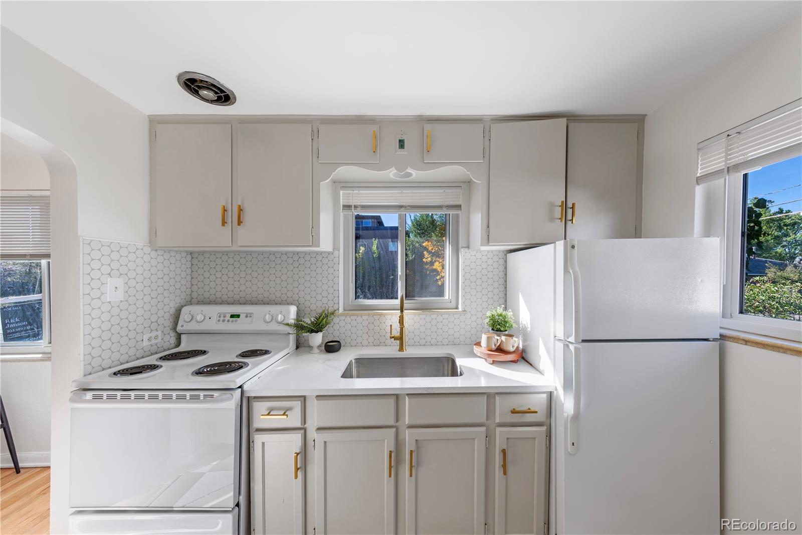 MLS Image #13 for 2103  meade street ,denver, Colorado