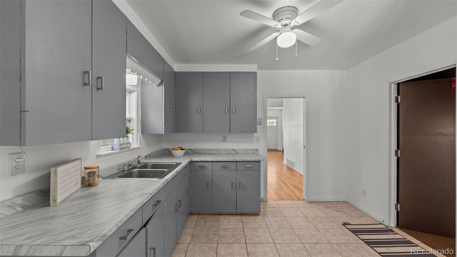 MLS Image #12 for 932 e moreno avenue,colorado springs, Colorado