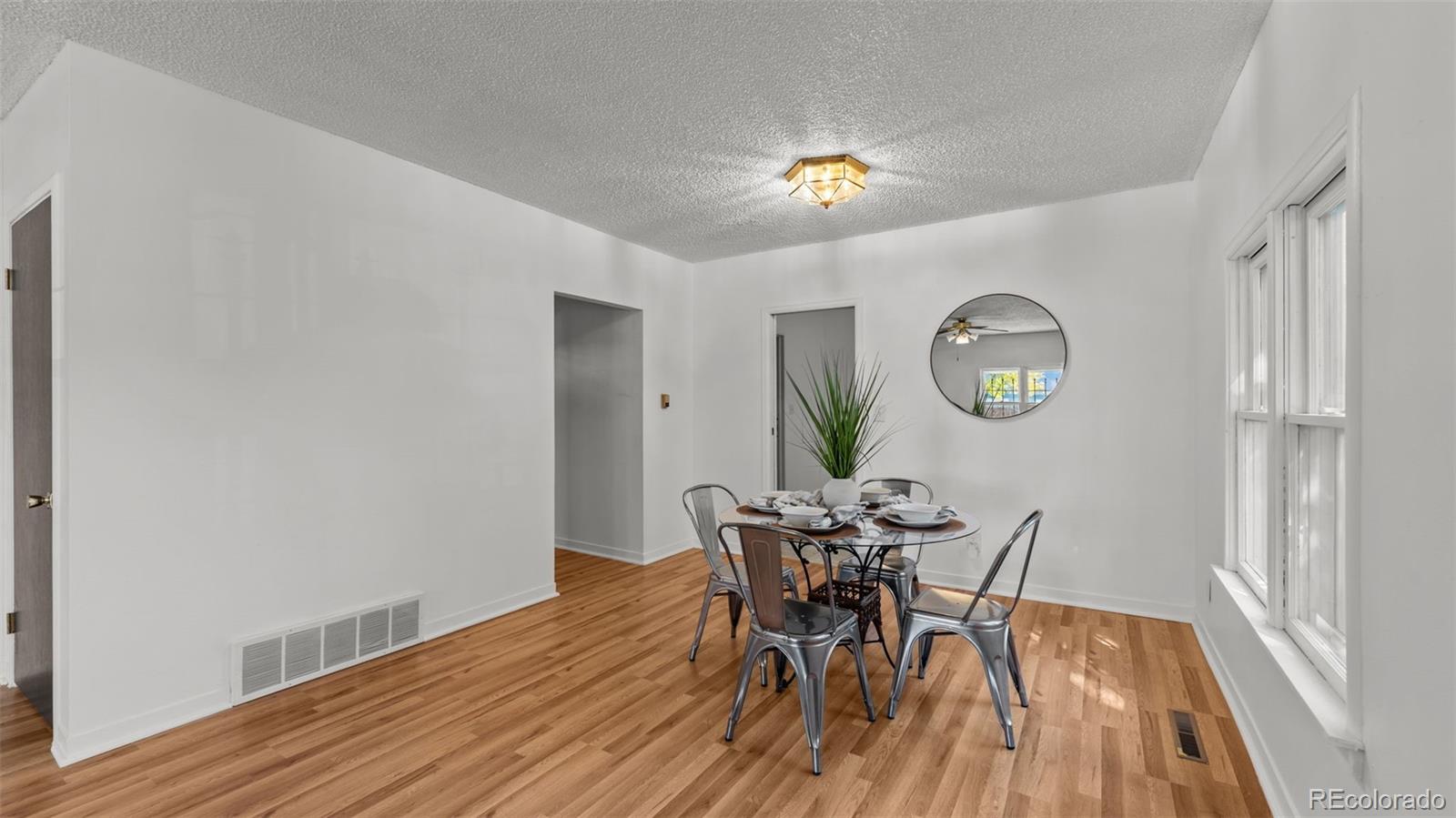 MLS Image #8 for 932 e moreno avenue,colorado springs, Colorado