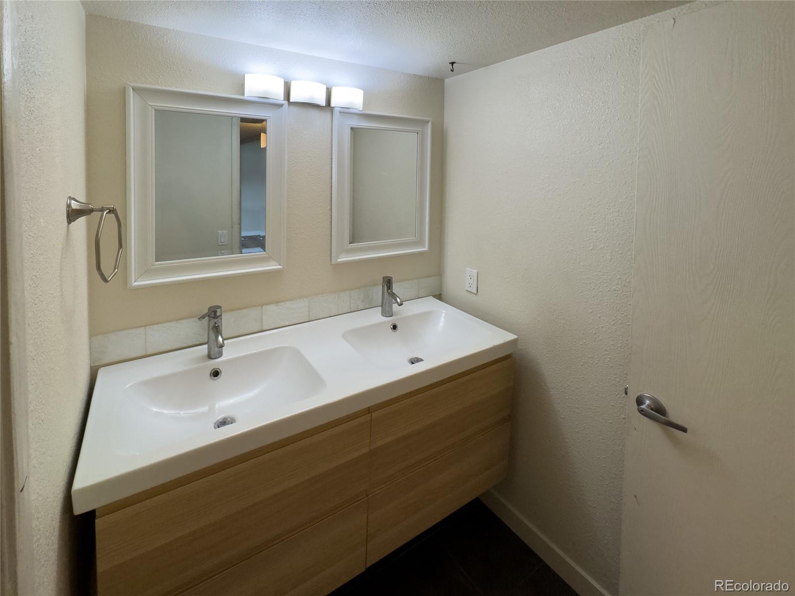 MLS Image #14 for 3141 s tamarac drive 304f,denver, Colorado