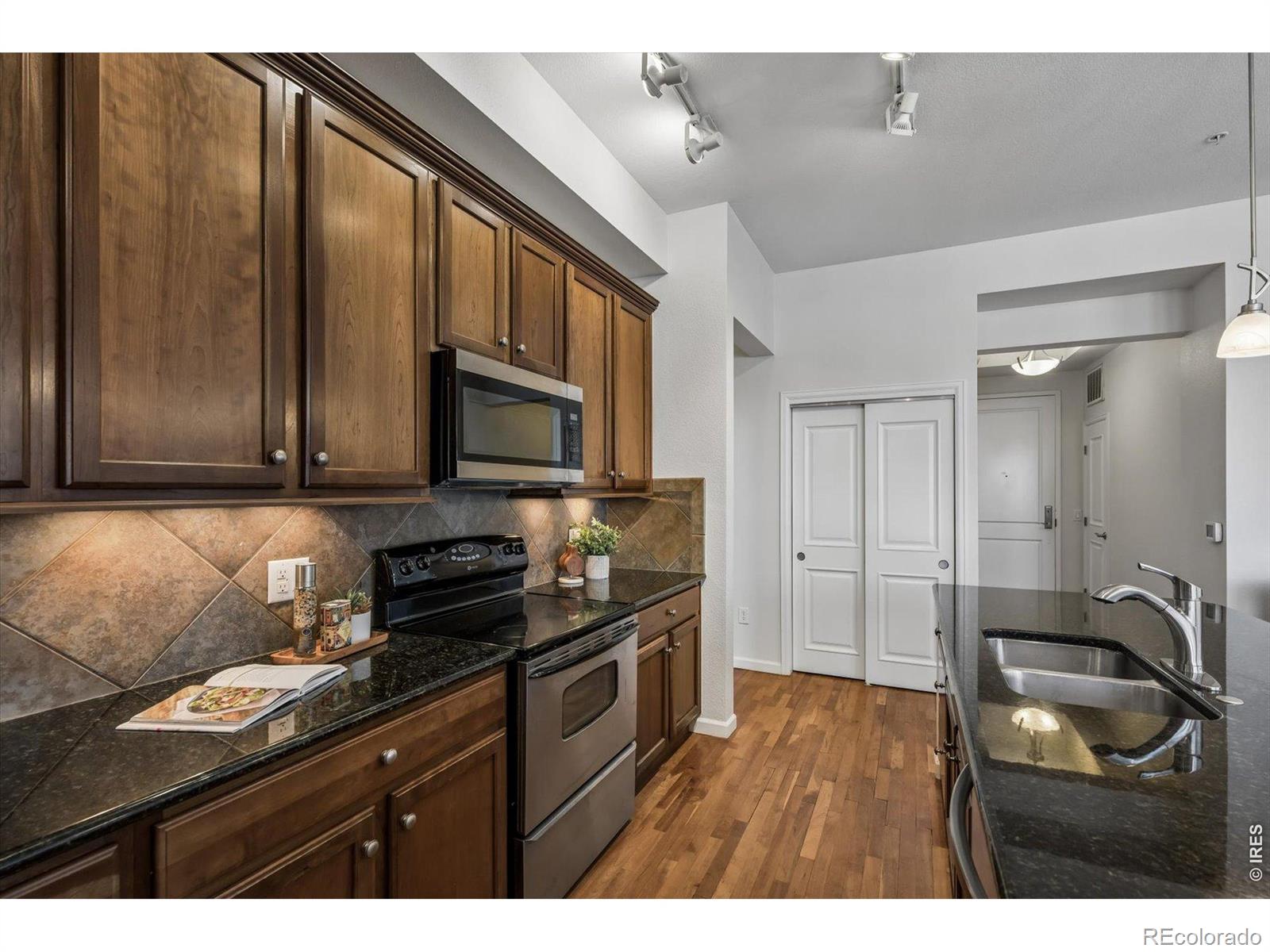 MLS Image #19 for 7820  inverness boulevard,englewood, Colorado
