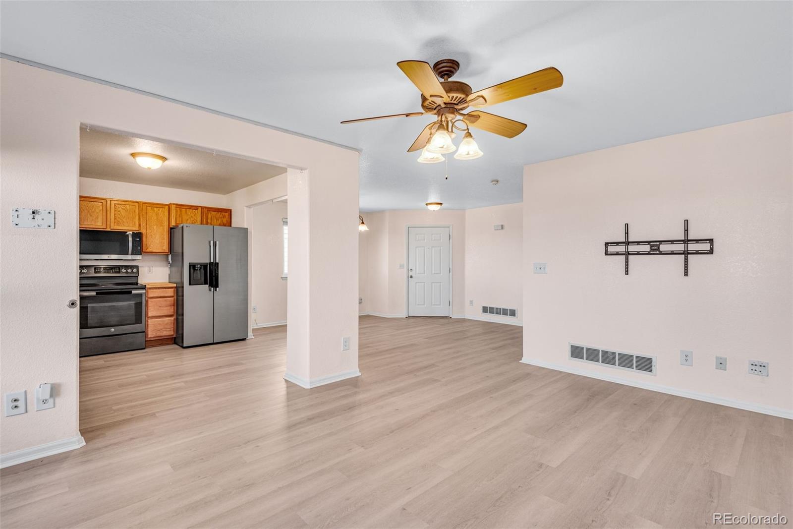 MLS Image #9 for 9665  ironton street,commerce city, Colorado