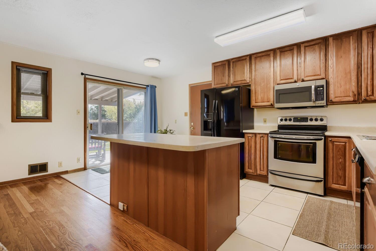 MLS Image #7 for 6660 s high street,centennial, Colorado
