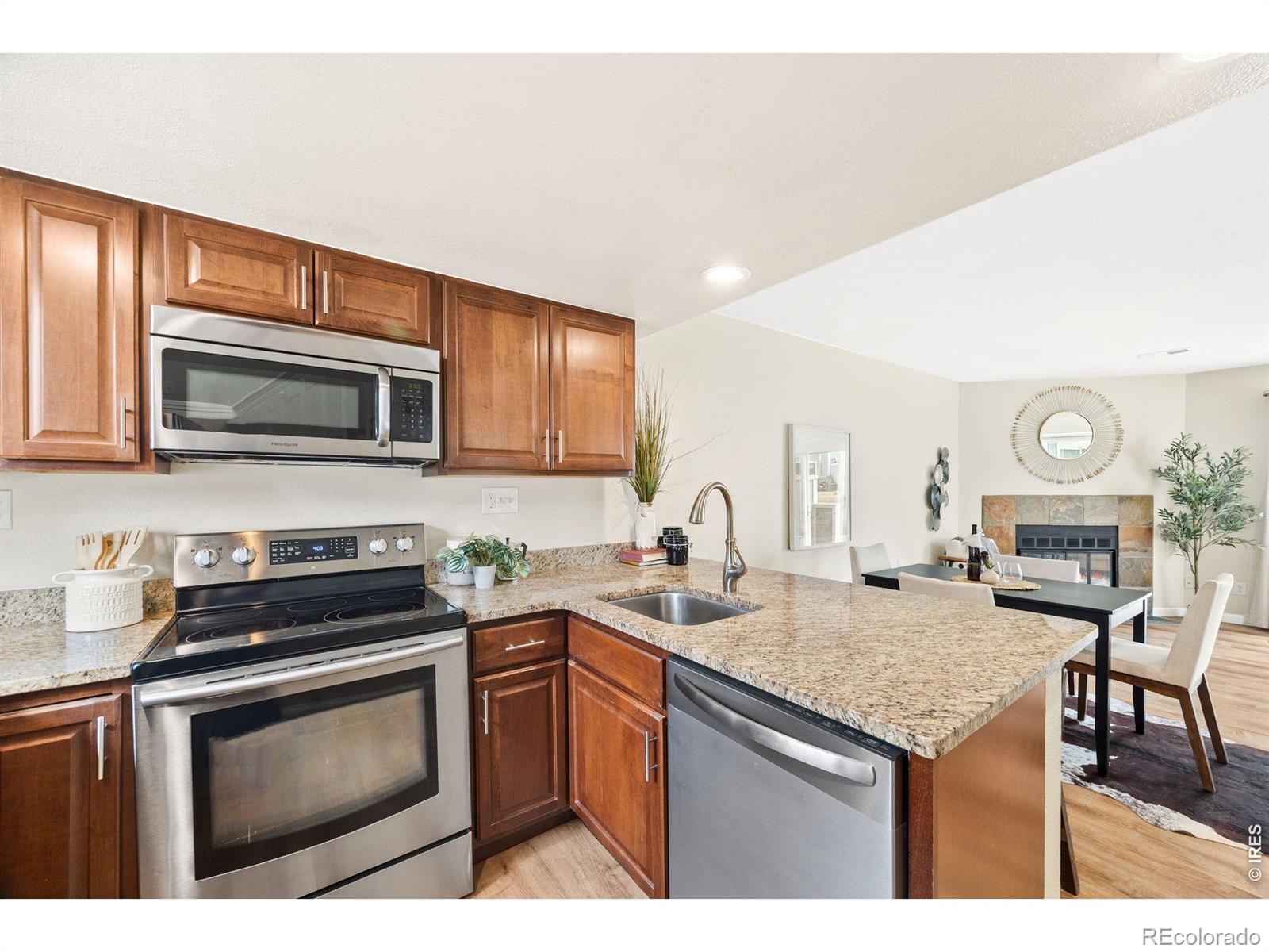 MLS Image #10 for 9433  lou drive,thornton, Colorado
