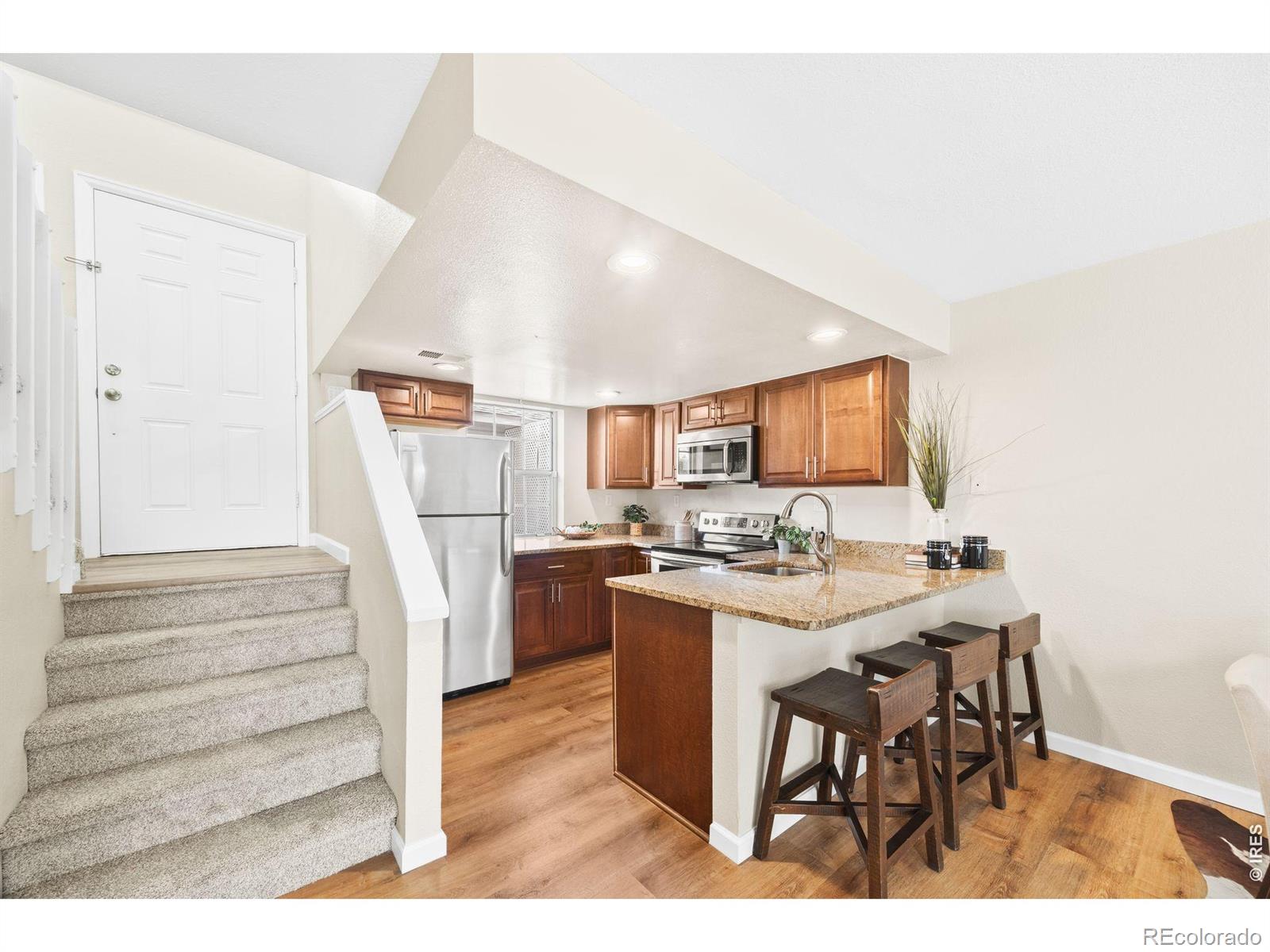MLS Image #6 for 9433  lou drive,thornton, Colorado