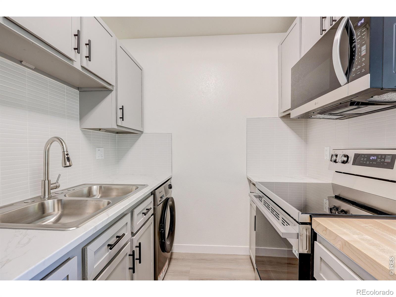 MLS Image #2 for 225 e 8th avenue,longmont, Colorado