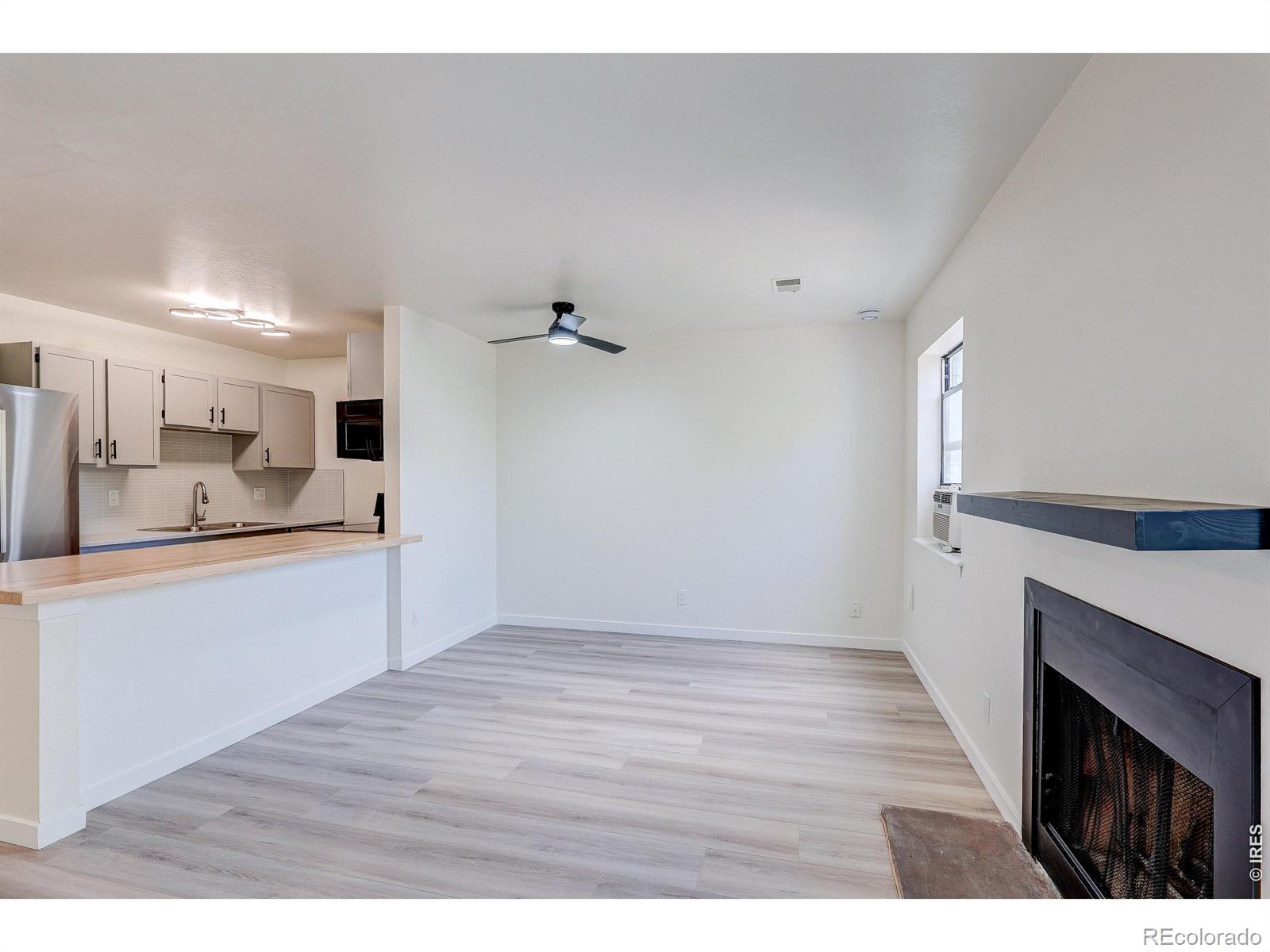 MLS Image #3 for 225 e 8th avenue,longmont, Colorado