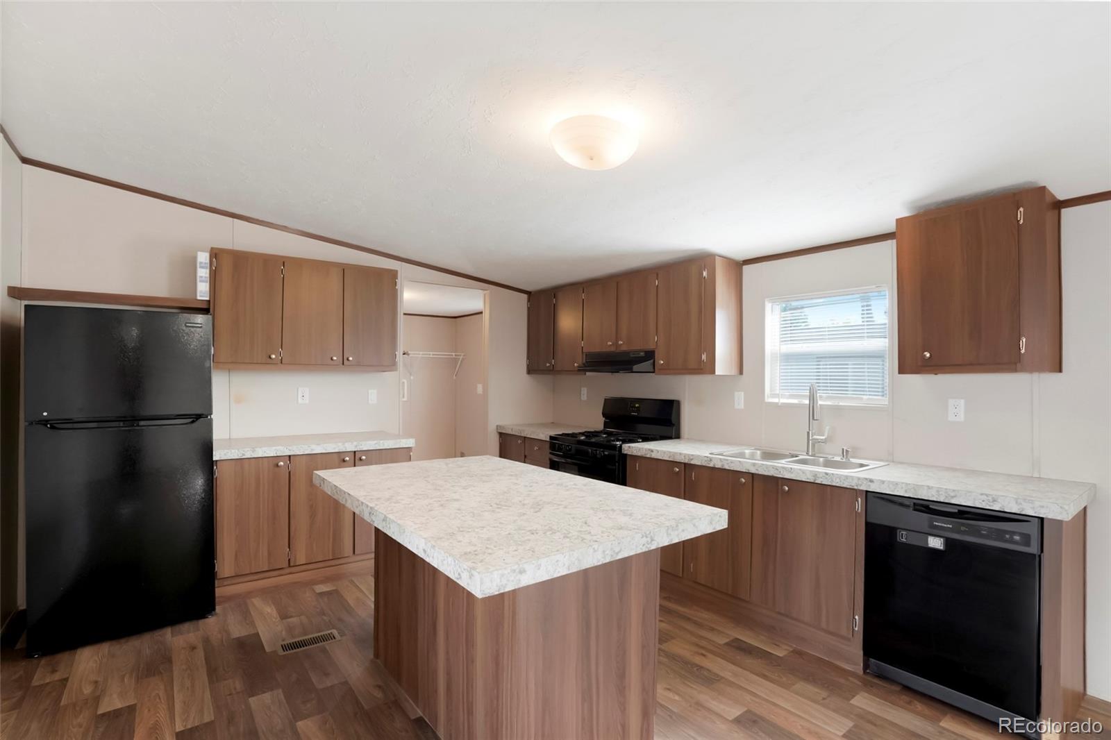 MLS Image #5 for 1104  macdavidson circle,dacono, Colorado