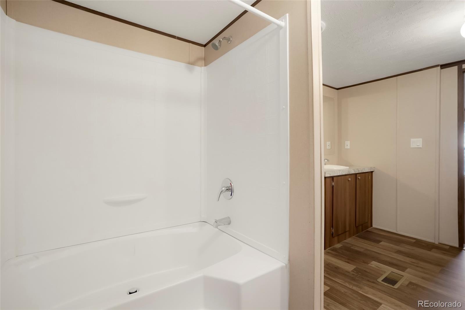 MLS Image #9 for 1104  macdavidson circle,dacono, Colorado