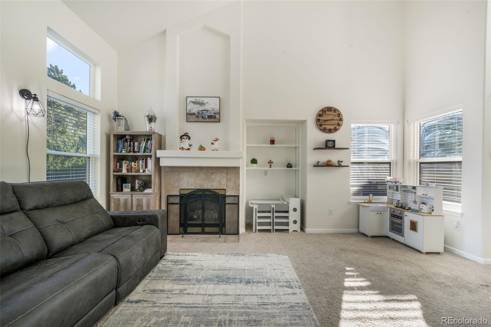 MLS Image #3 for 19411 e hamilton place,aurora, Colorado