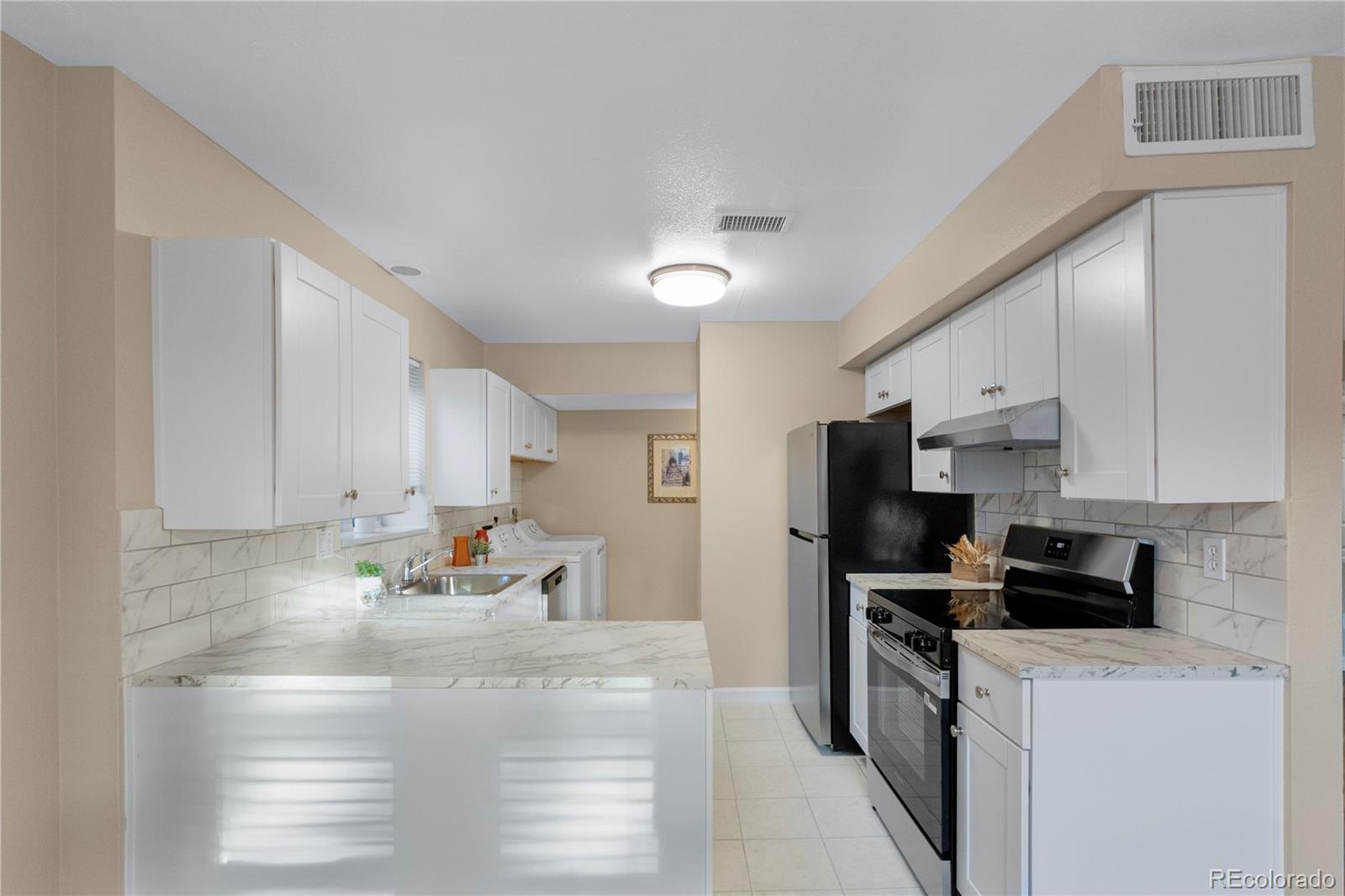MLS Image #1 for 7303 s xenia circle b,centennial, Colorado