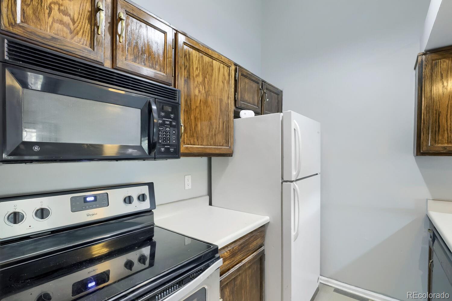 MLS Image #2 for 16001 e alaska place 13,aurora, Colorado