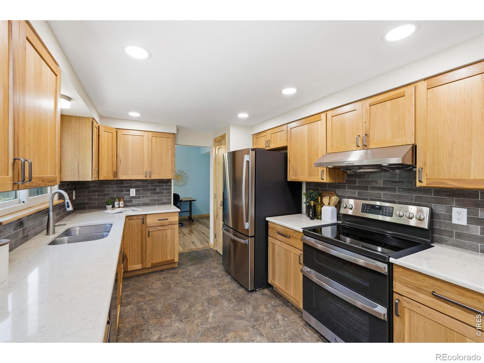 MLS Image #11 for 3200  yellow pine court,fort collins, Colorado