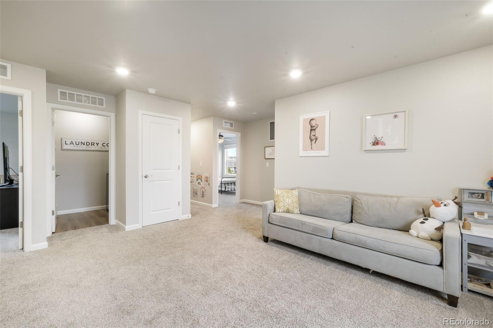 MLS Image #24 for 247 s scottsburg court,aurora, Colorado
