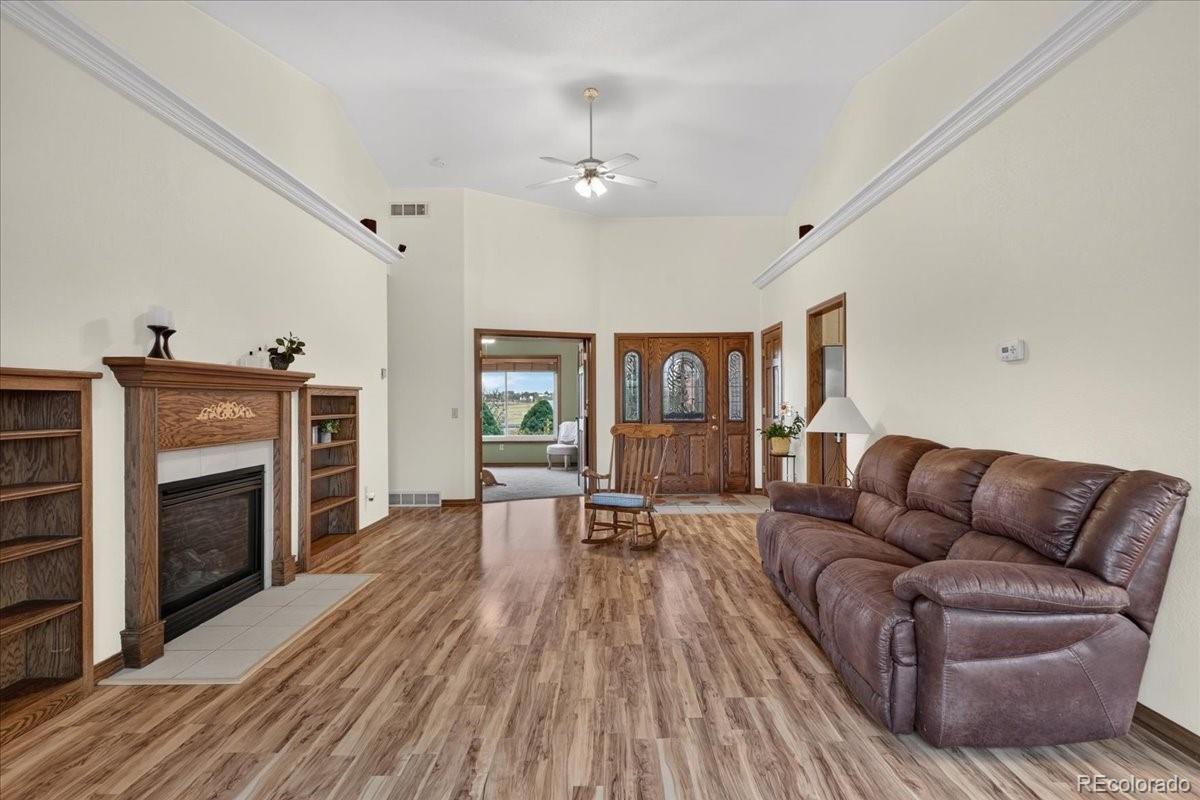 MLS Image #4 for 55739 e apache place,strasburg, Colorado