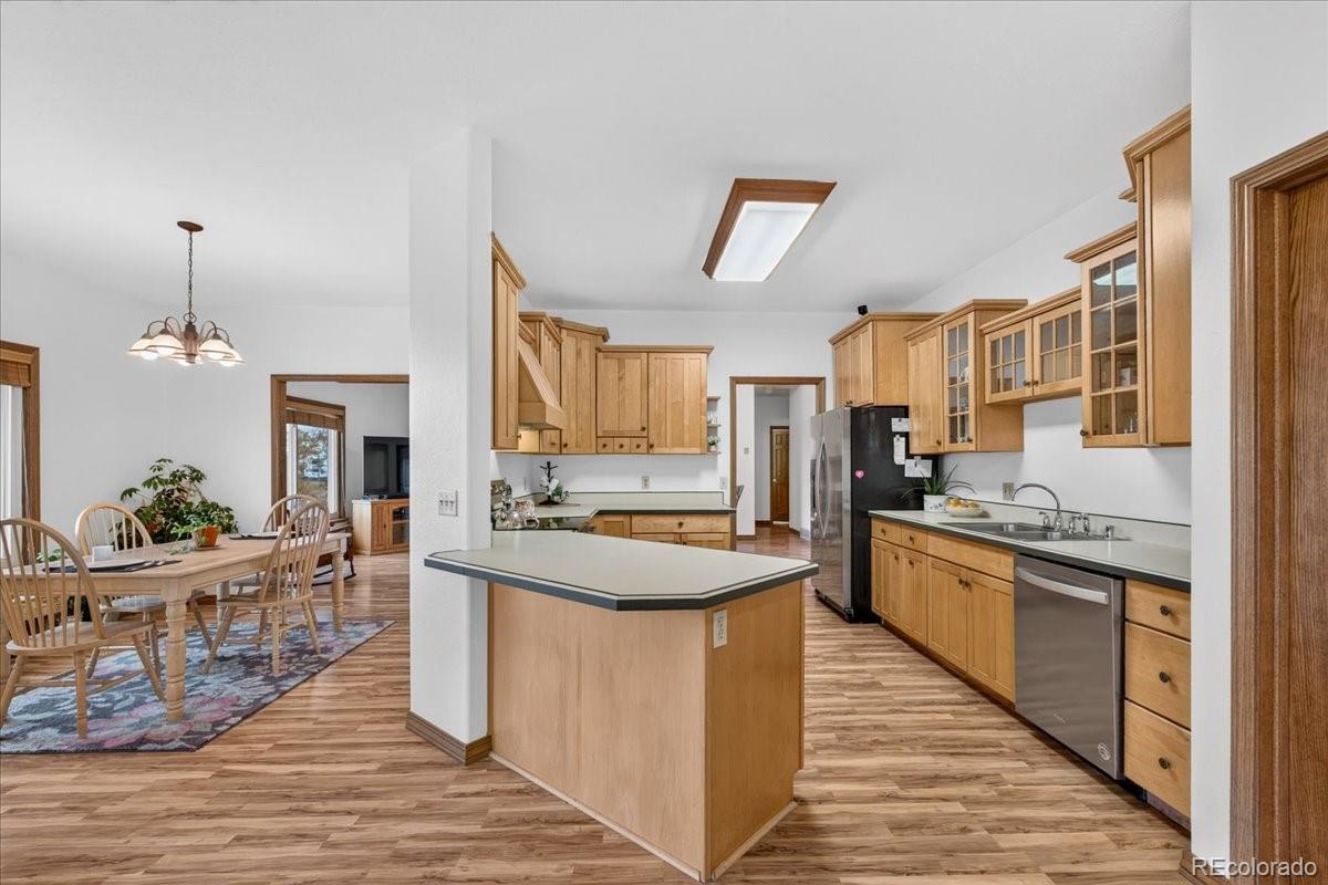MLS Image #8 for 55739 e apache place,strasburg, Colorado