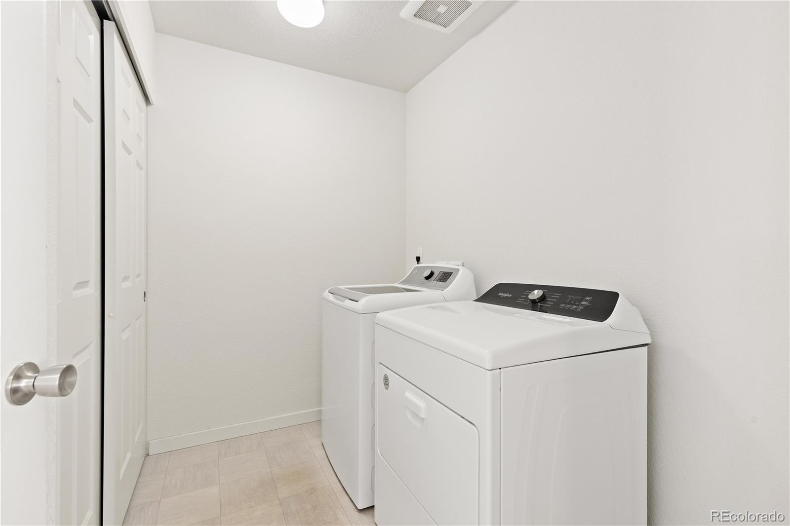 MLS Image #18 for 5292  central park boulevard,denver, Colorado