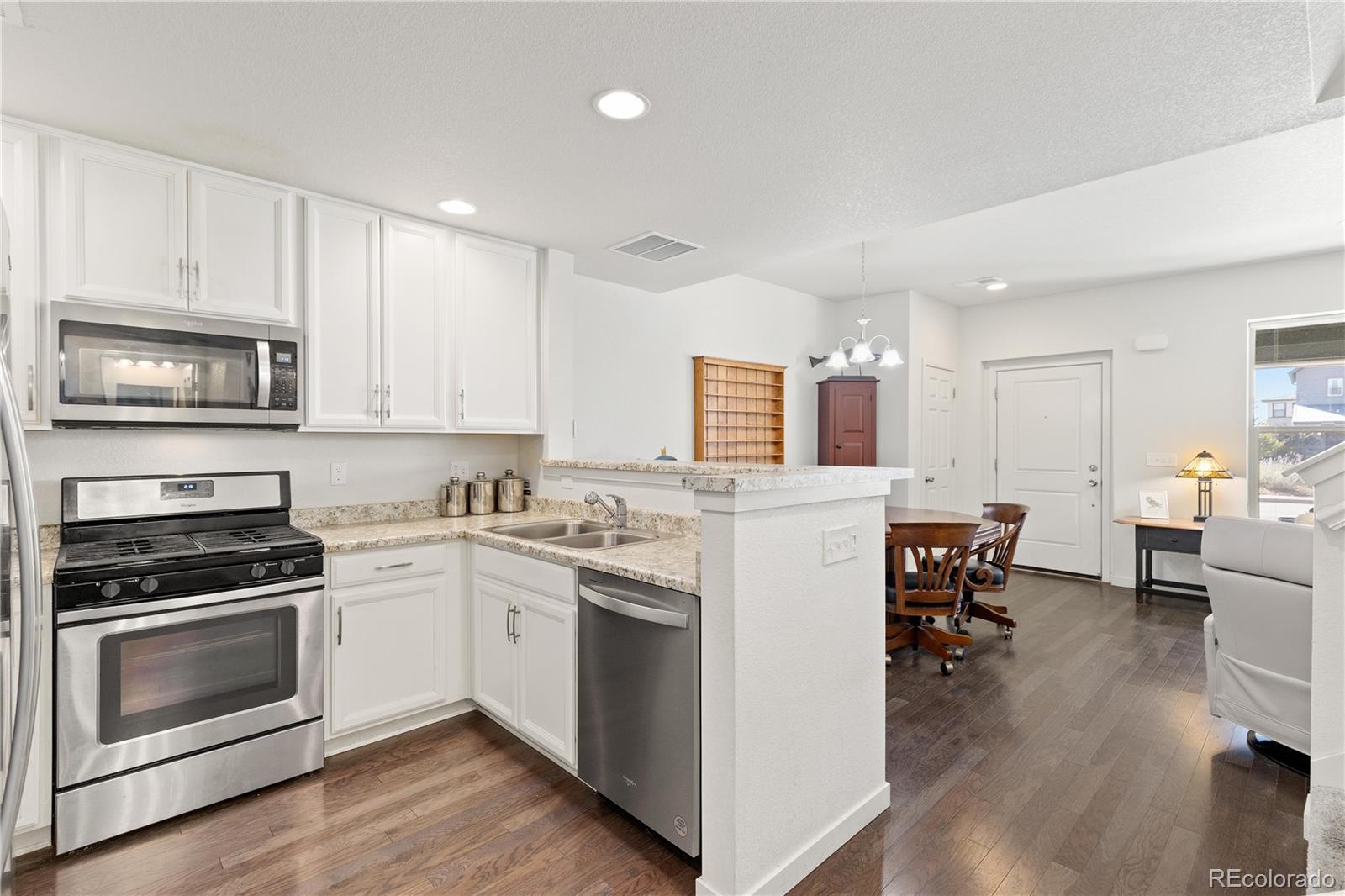 MLS Image #5 for 5292  central park boulevard,denver, Colorado