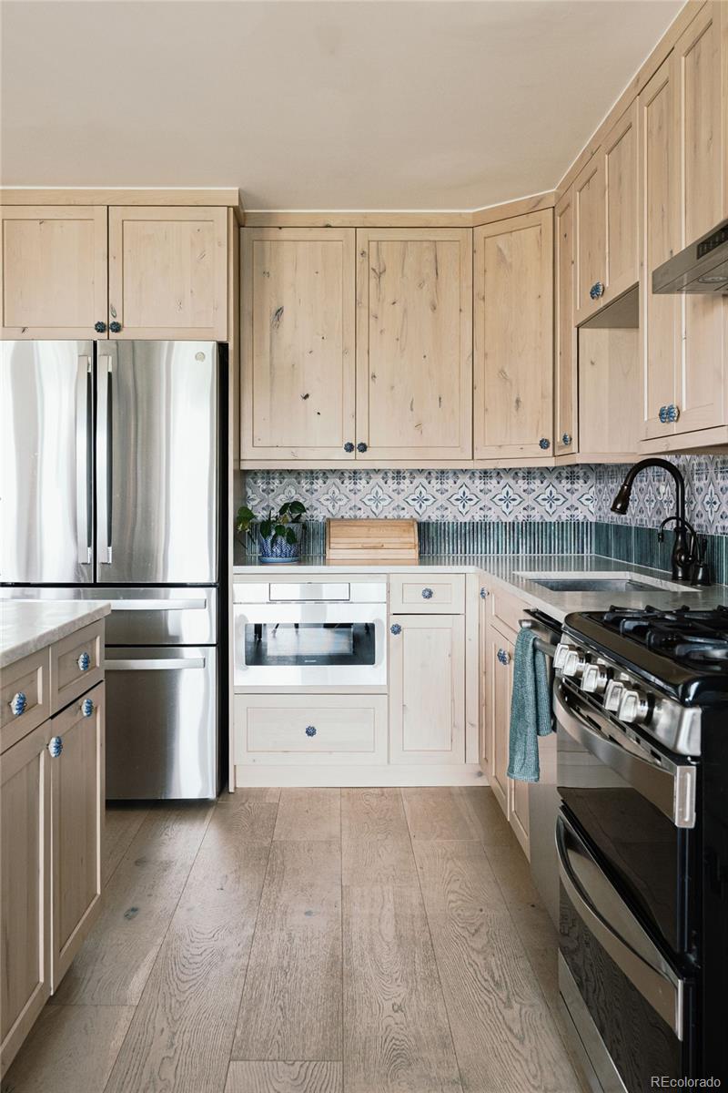 MLS Image #12 for 1630 n clarkson street 516,denver, Colorado
