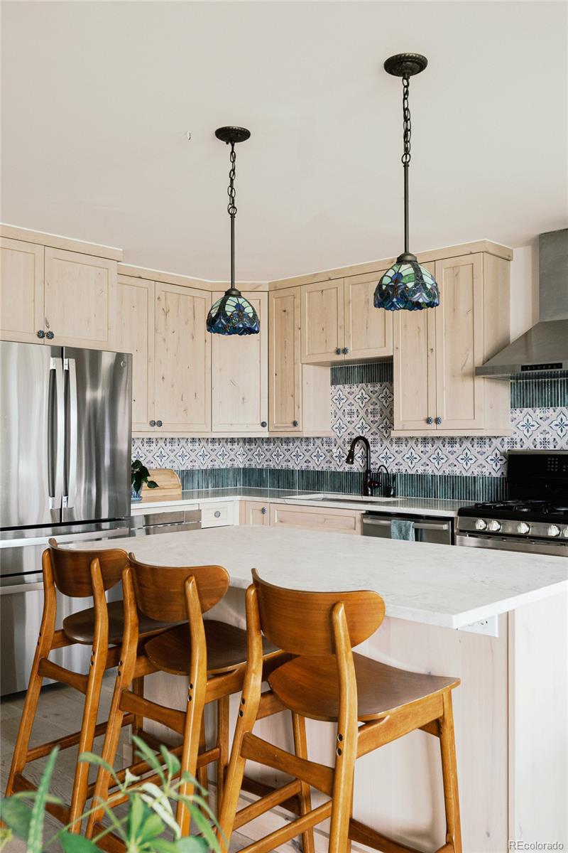 MLS Image #19 for 1630 n clarkson street 516,denver, Colorado