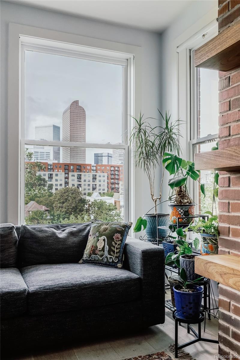 MLS Image #22 for 1630 n clarkson street 516,denver, Colorado