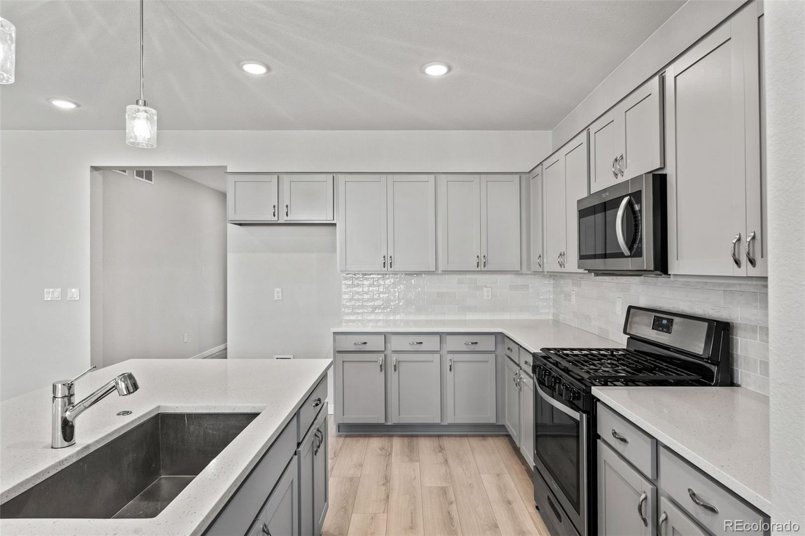 MLS Image #4 for 3836 n catawba way,aurora, Colorado