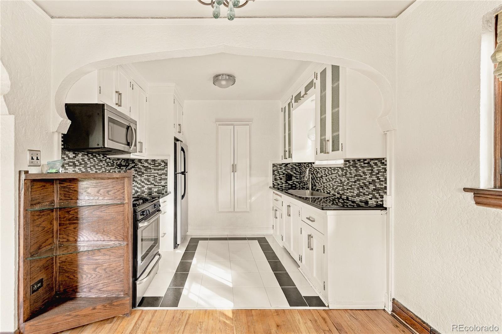 MLS Image #15 for 1050 n washington street,denver, Colorado