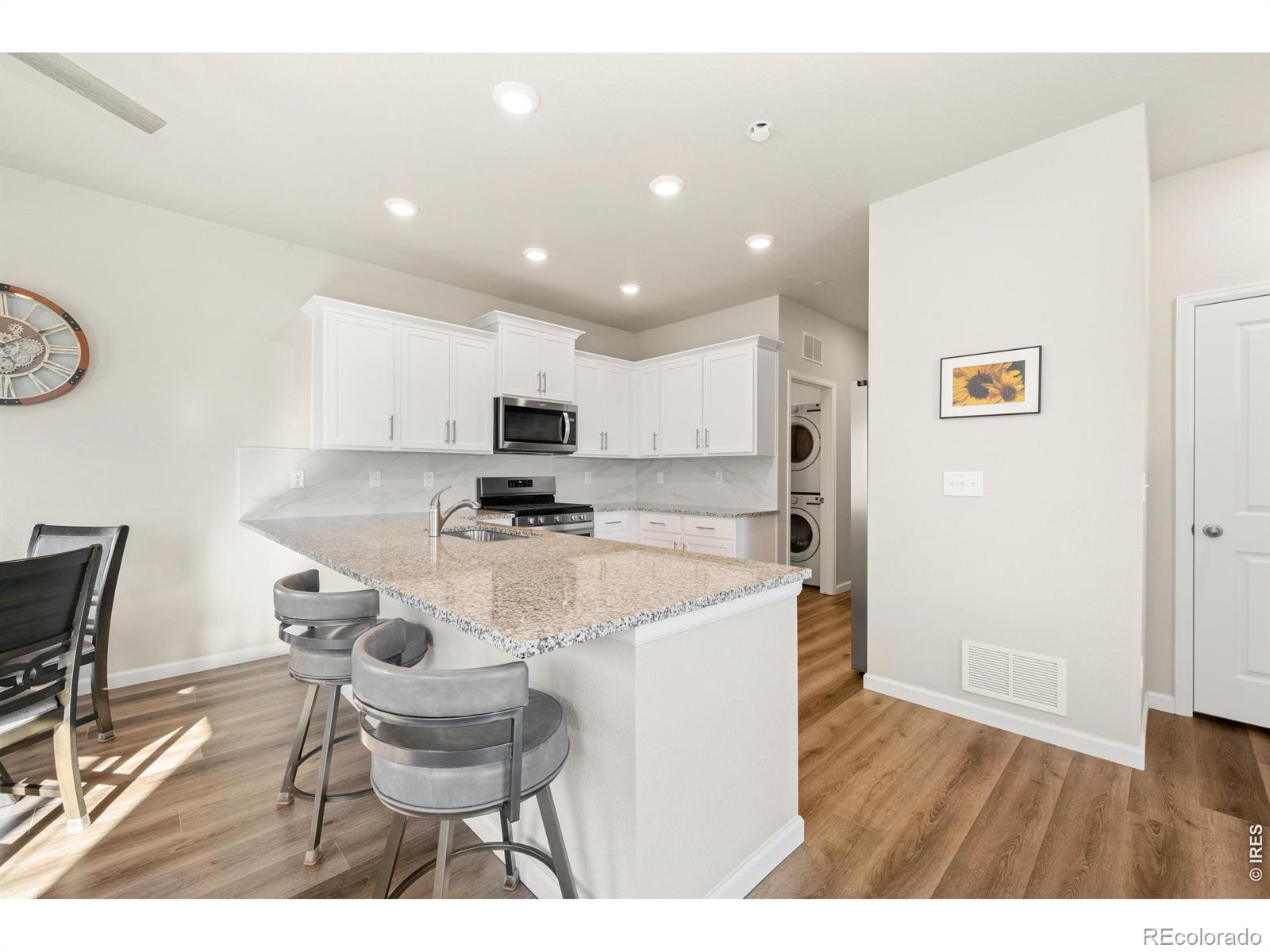 MLS Image #7 for 145  robin road,johnstown, Colorado