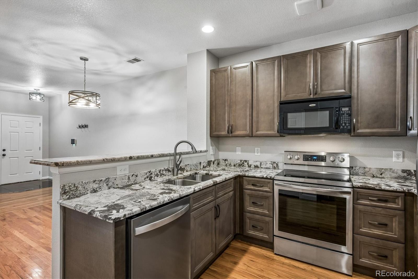 MLS Image #9 for 627 s norfolk way ,aurora, Colorado