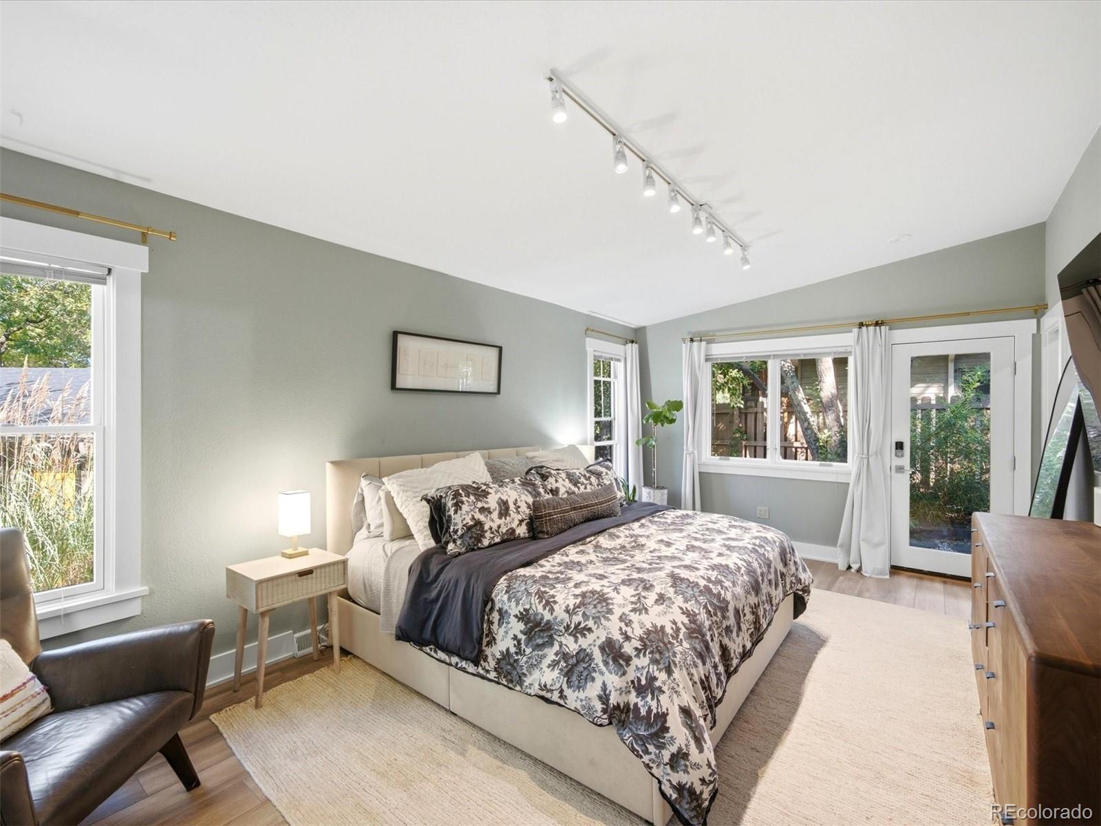 MLS Image #17 for 2651 s jersey street,denver, Colorado