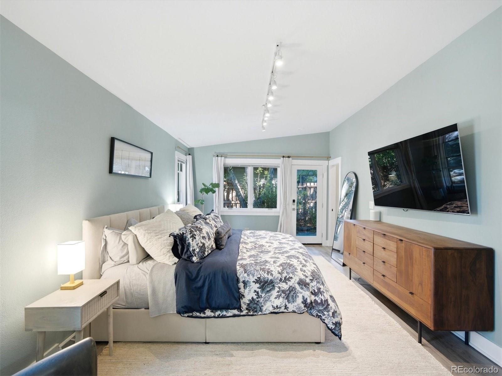 MLS Image #18 for 2651 s jersey street,denver, Colorado