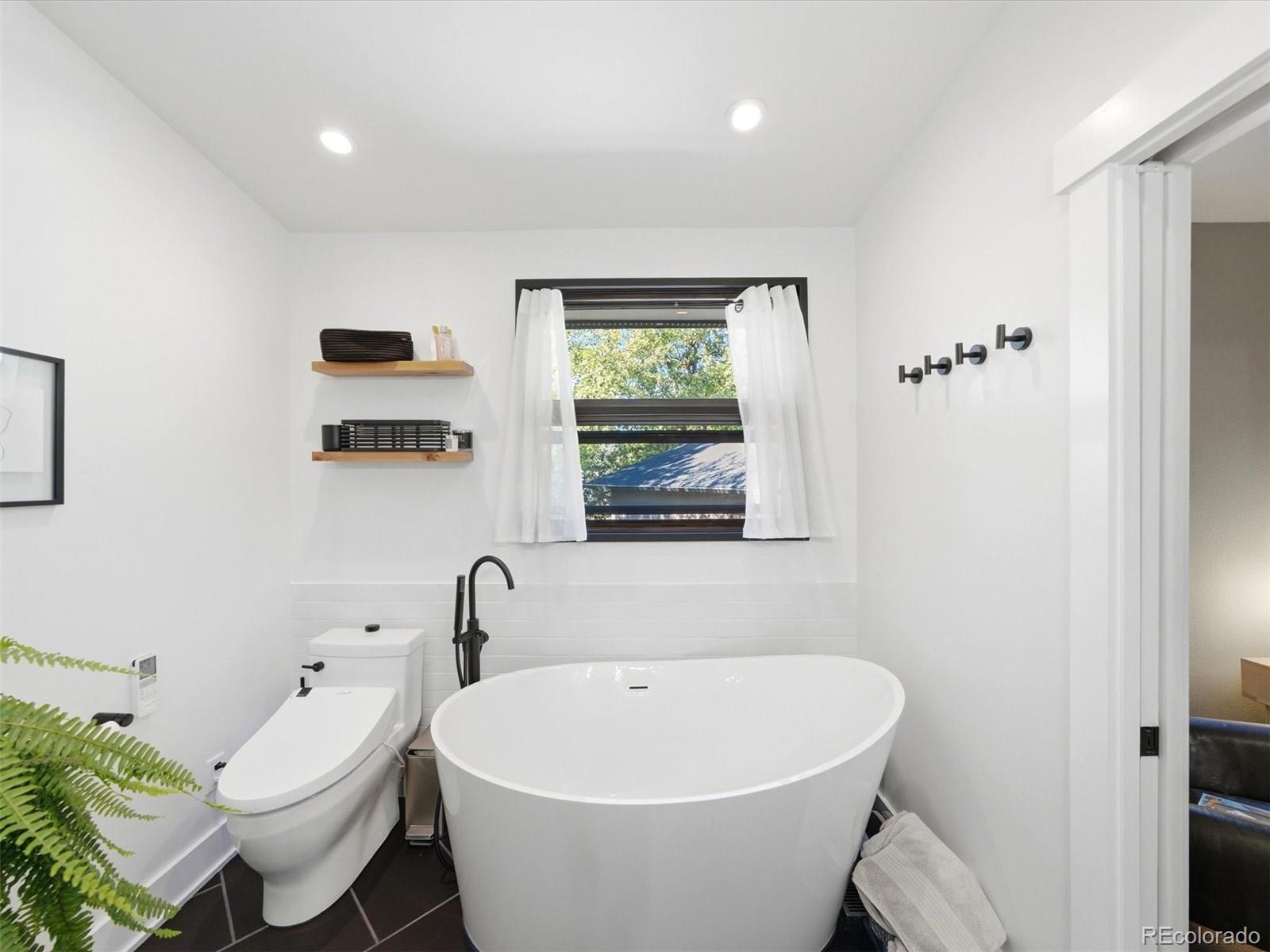 MLS Image #22 for 2651 s jersey street,denver, Colorado