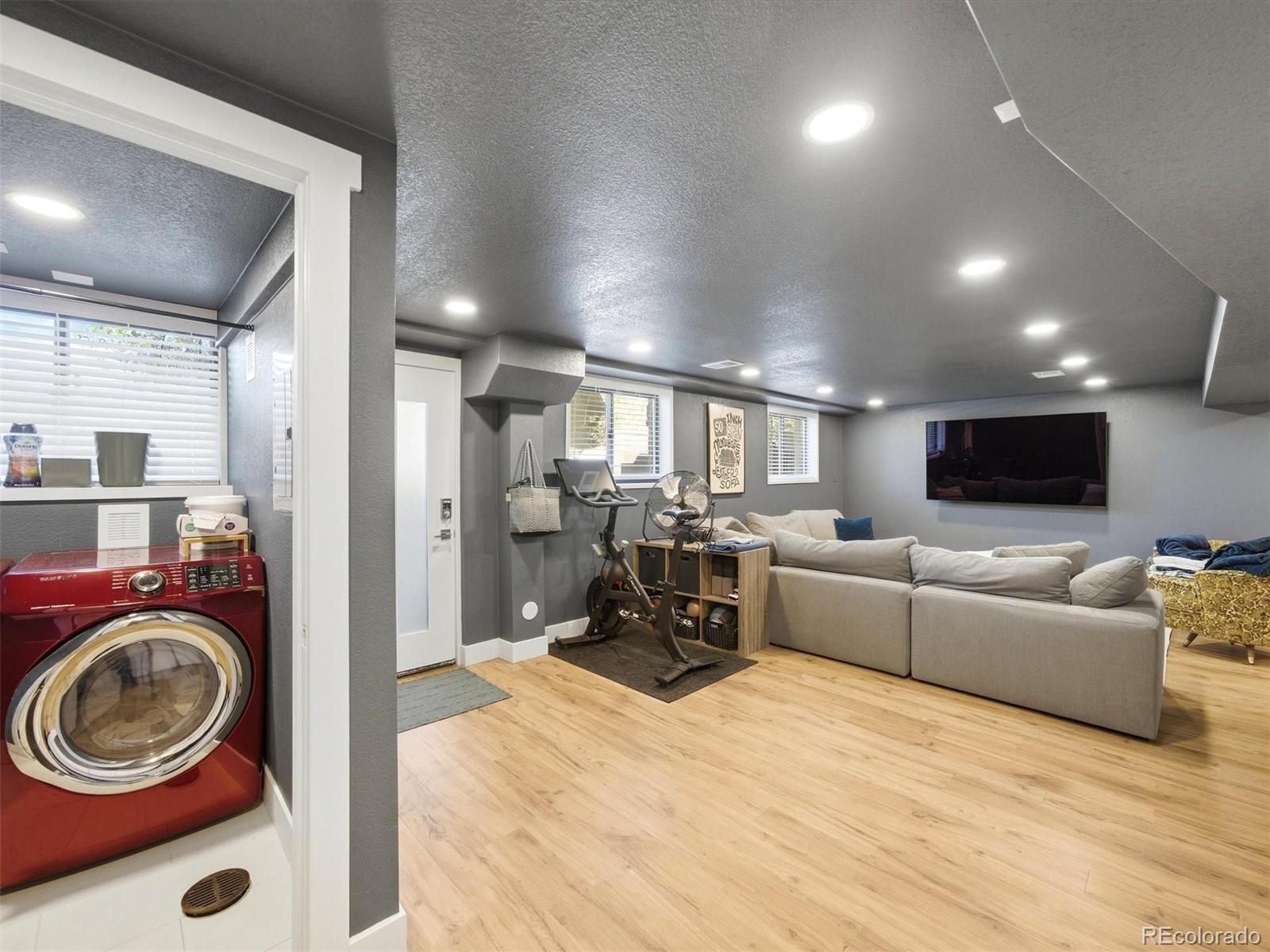 MLS Image #23 for 2651 s jersey street,denver, Colorado