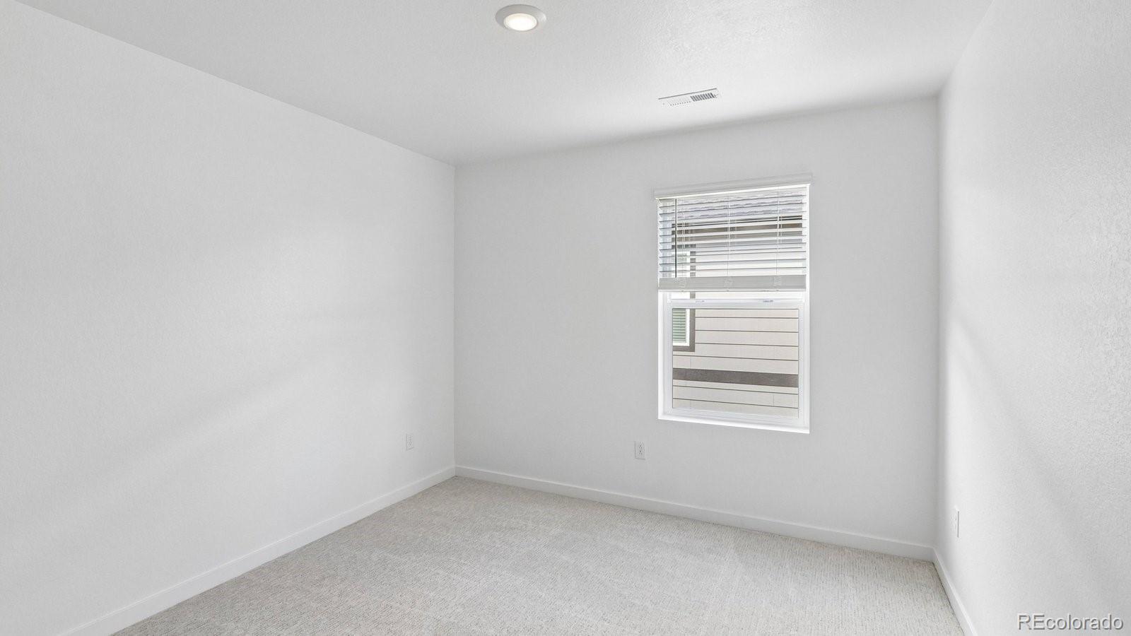 MLS Image #12 for 703  ayrshire road,johnstown, Colorado