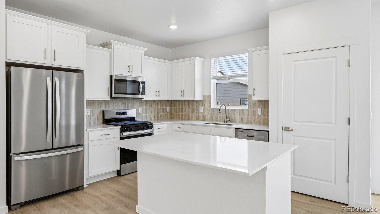 MLS Image #2 for 703  ayrshire road,johnstown, Colorado