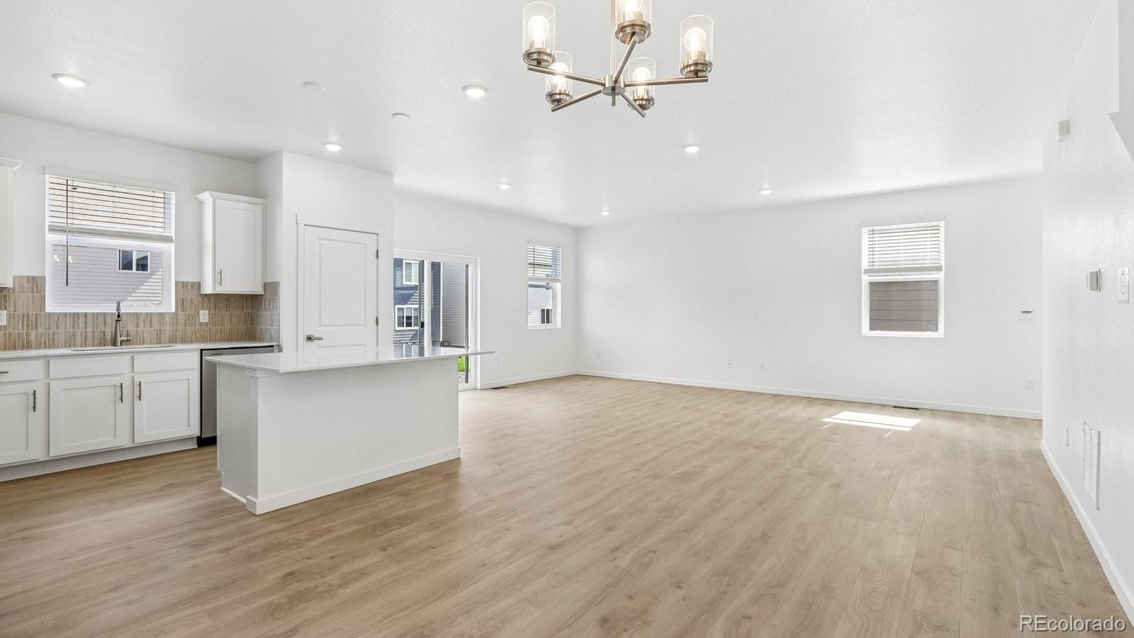 MLS Image #4 for 703  ayrshire road,johnstown, Colorado