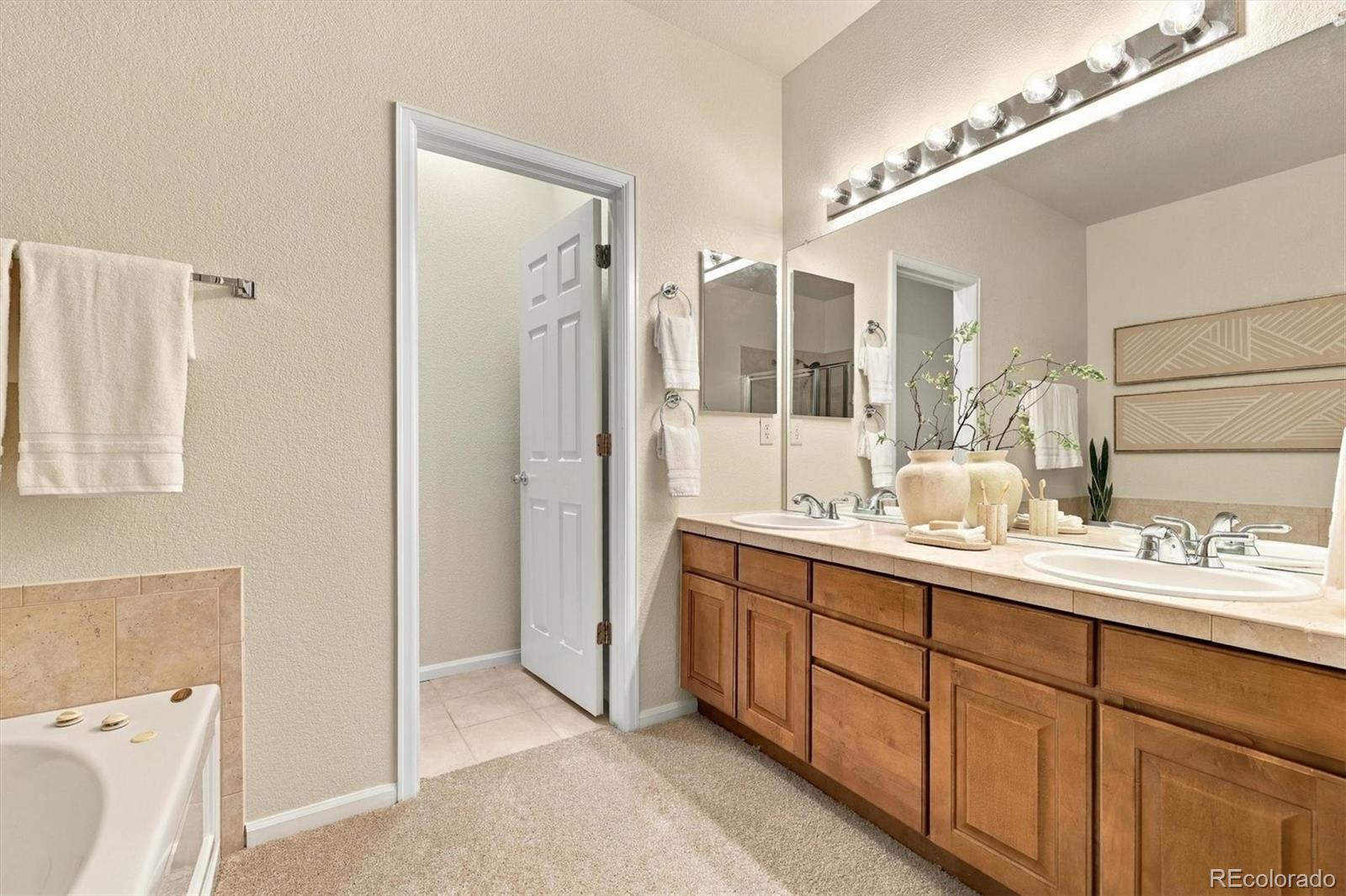 MLS Image #14 for 13713  boulder point,broomfield, Colorado