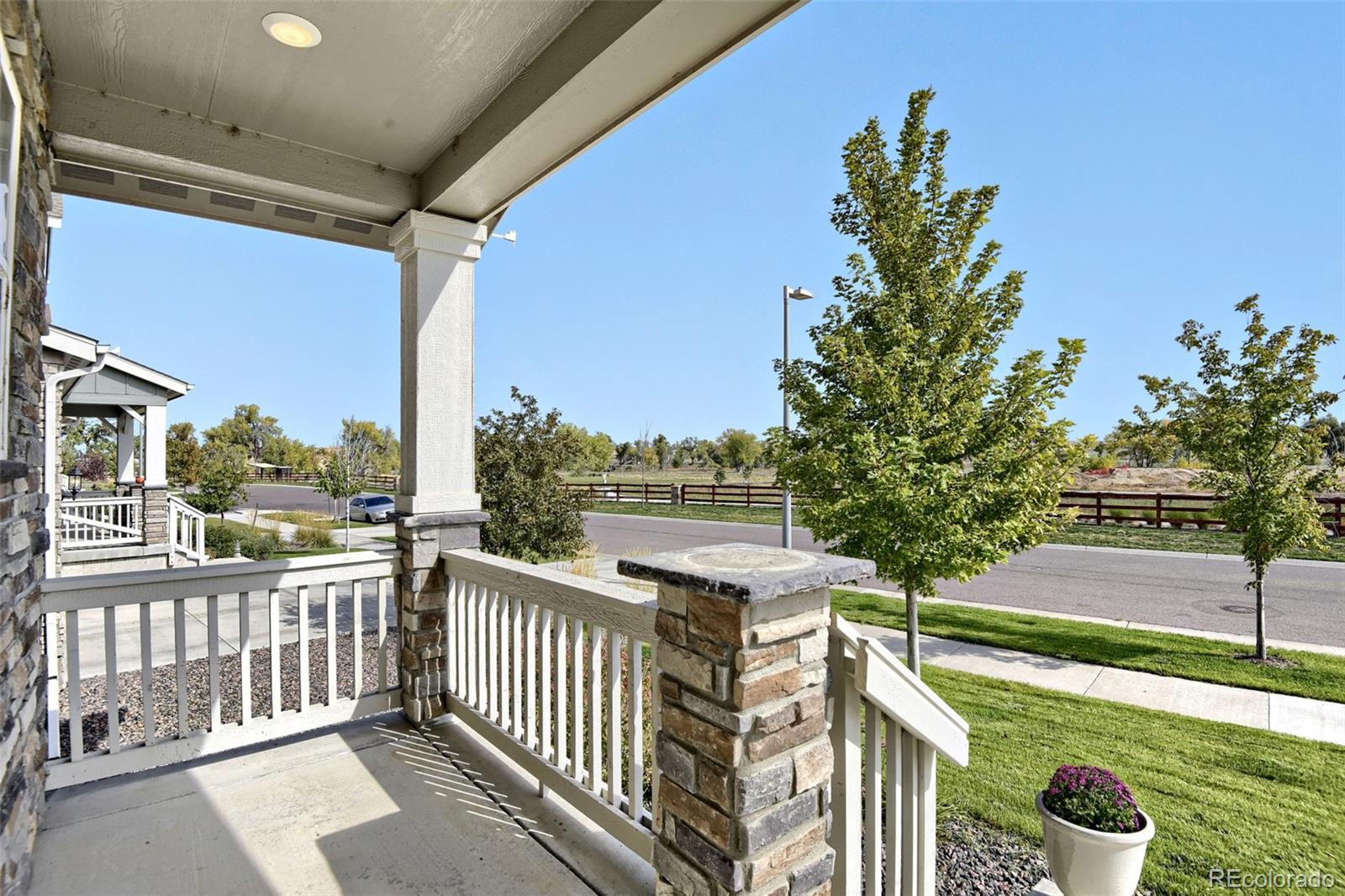 MLS Image #1 for 827 s flat rock way,aurora, Colorado